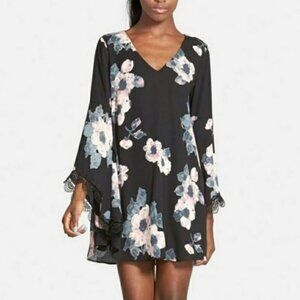 ASTR Black Floral Lace Bell Sleeve V-Neck Mini Dress